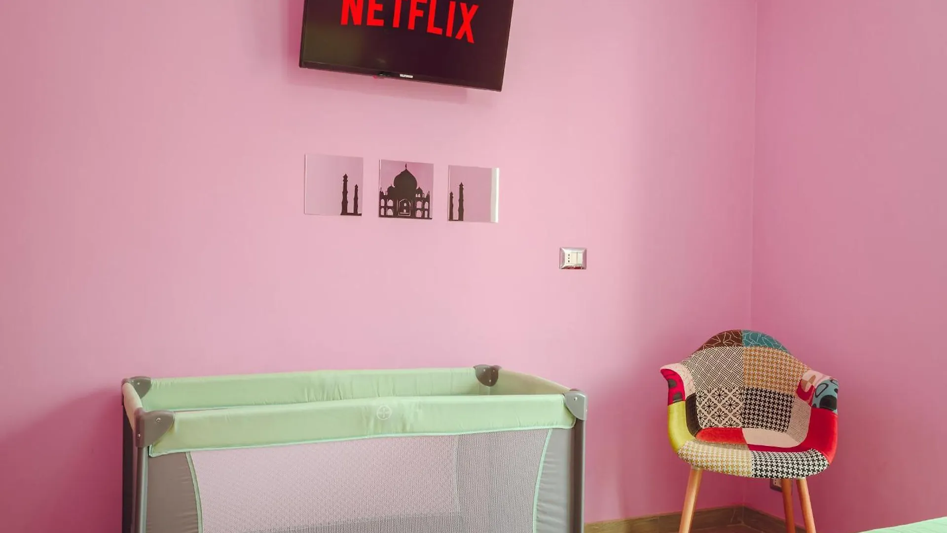 Pink Barbie'S House, Domus Lumeras 阿尔盖罗 意大利